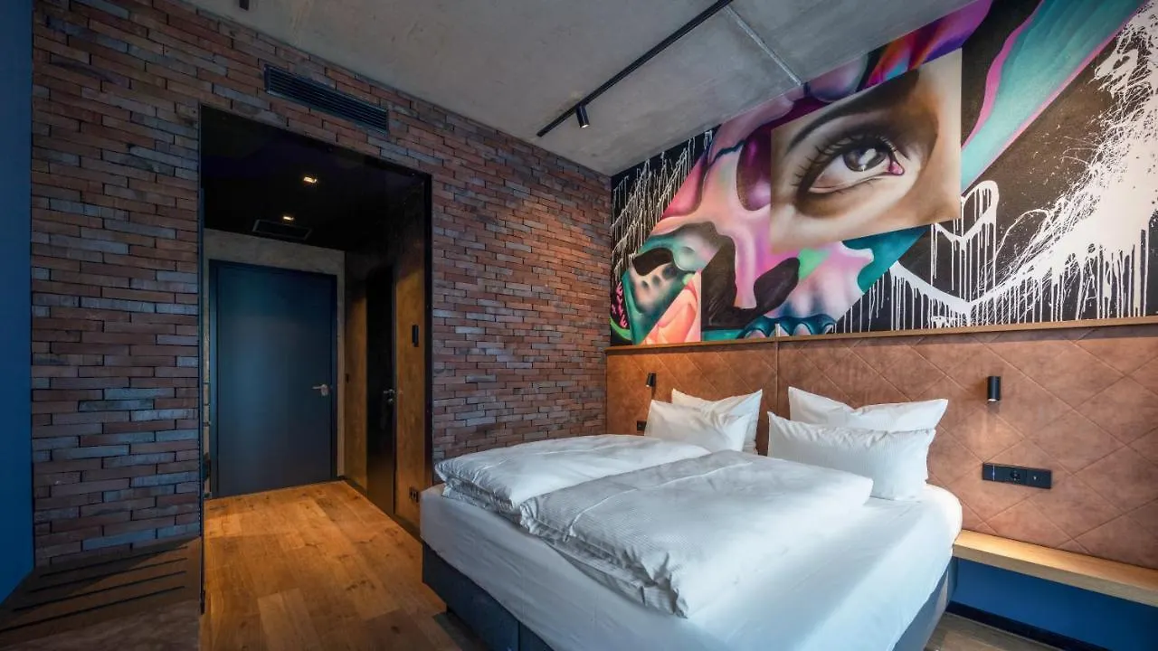 Liebesbier Urban Art & Smart Hotel Bayreuth 0*,