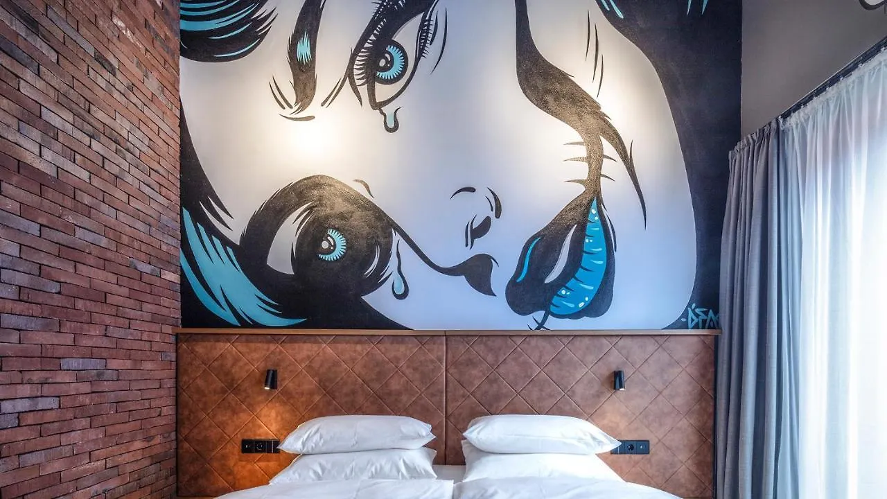 Liebesbier Urban Art & Smart Hotel Bayreuth