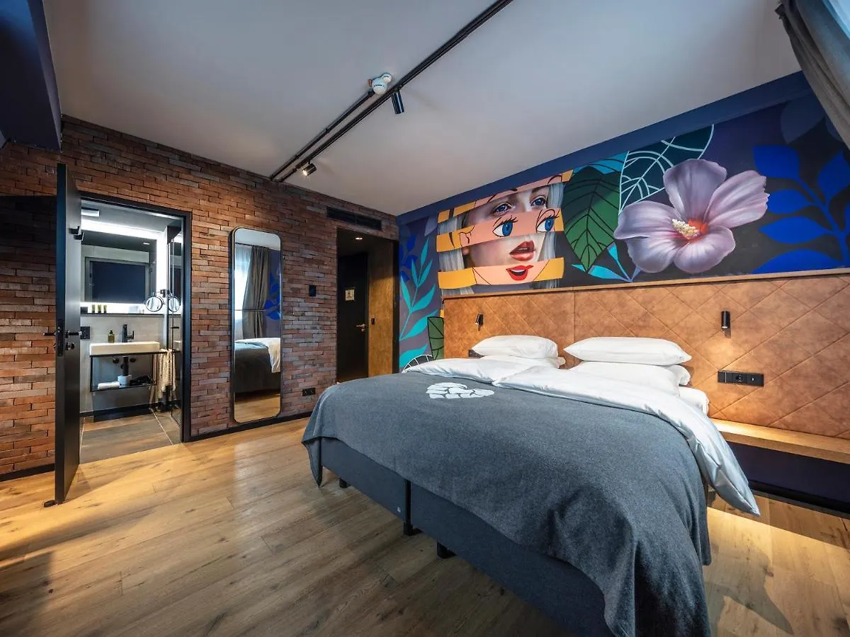 באיירוט Liebesbier Urban Art & Smart Hotel 0*,